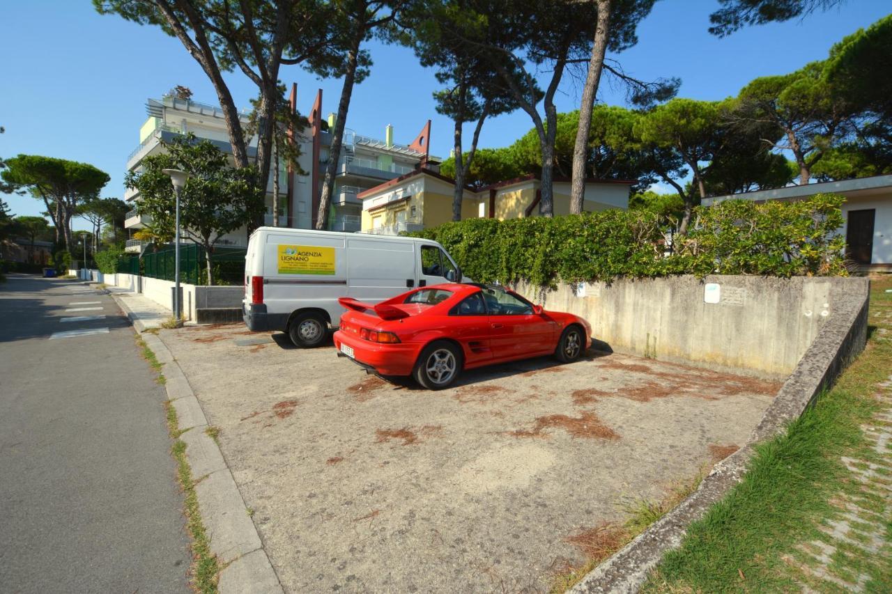 Flat In Lignano Pineta Apartment Lignano Sabbiadoro Bagian luar foto