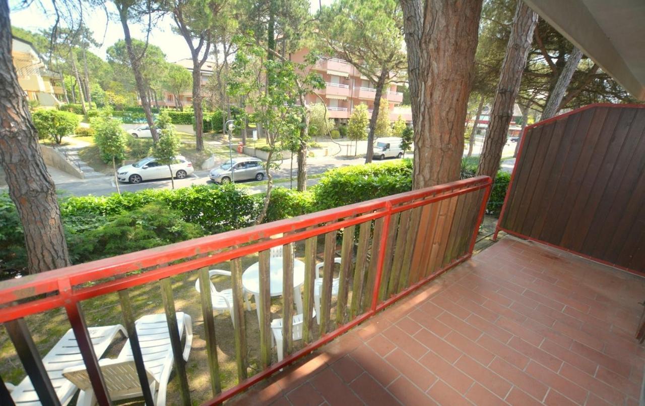 Flat In Lignano Pineta Apartment Lignano Sabbiadoro Bagian luar foto