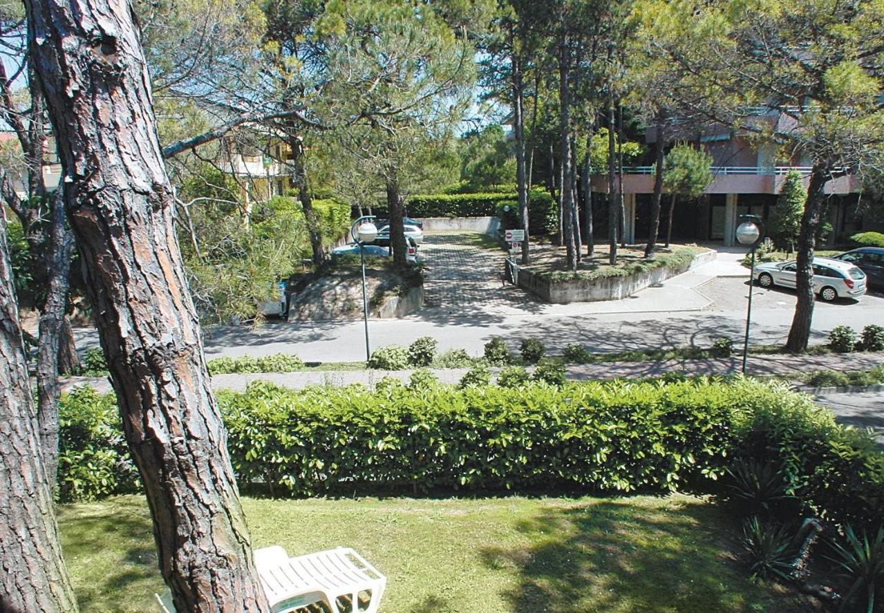 Flat In Lignano Pineta Apartment Lignano Sabbiadoro Bagian luar foto